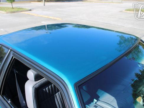 Used 1993 Ford Mustang GT RWD image 29