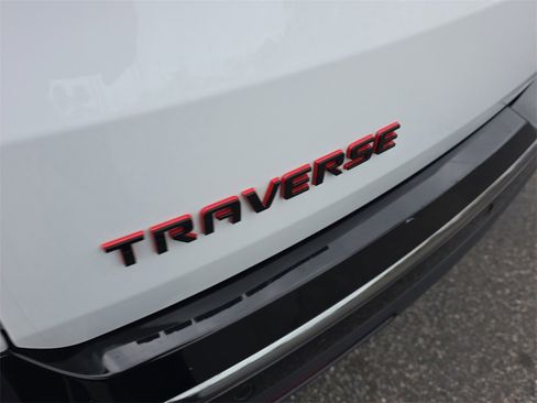 Used 2019 Chevrolet Traverse Premier w/ Redline Edition image 5