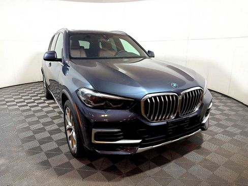 Used 2022 BMW X5 xDrive45e w/ Climate Comfort Package AWD/4WD image 2