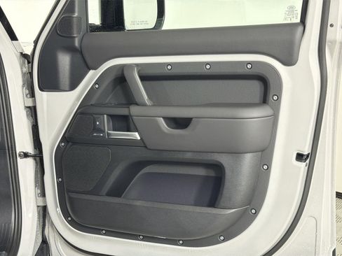 New 2026 Land Rover Defender 110 S image 30