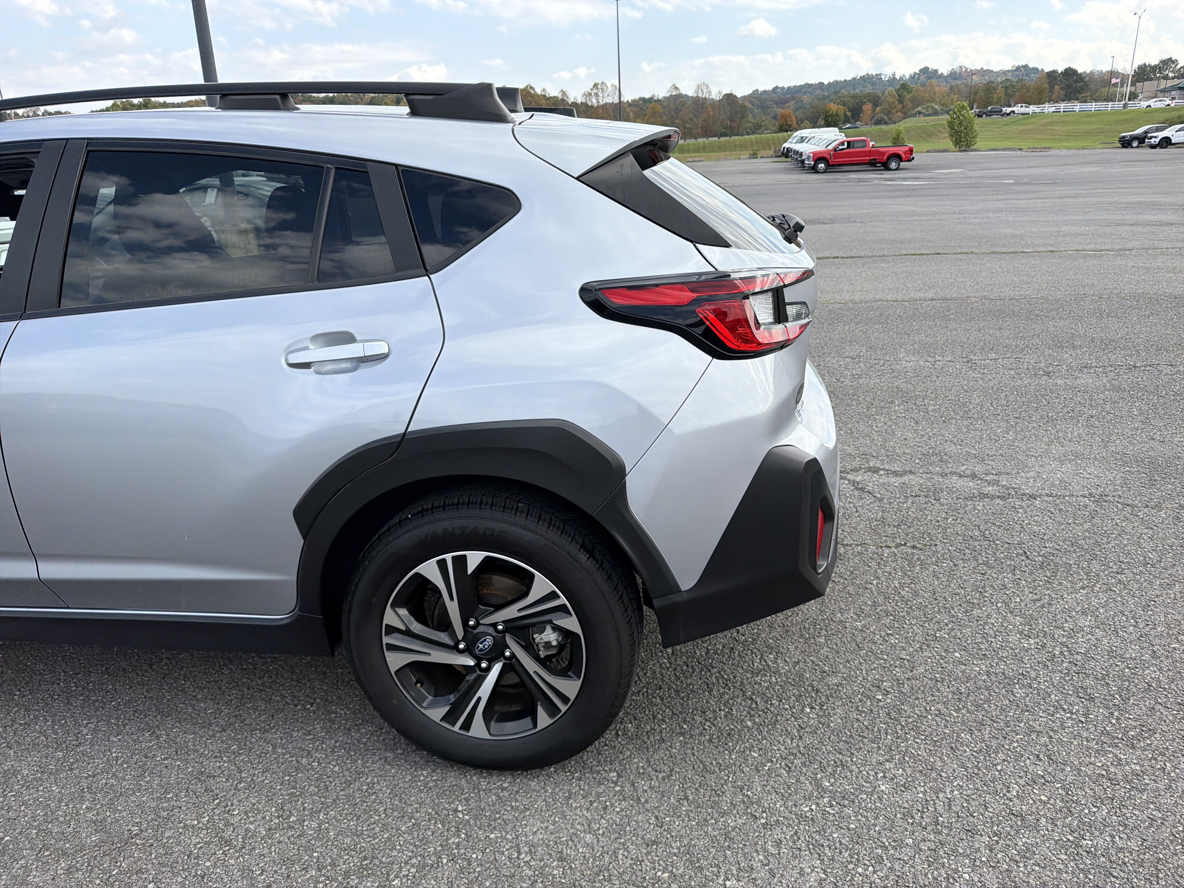 Used 2025 Subaru Crosstrek 2.5i Premium AWD/4WD image 7