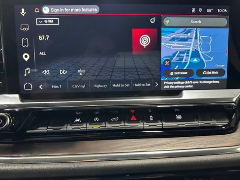Used 2025 GMC Sierra 1500 SLT AWD/4WD image 29