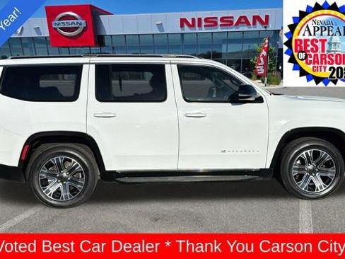 Used 2024 Jeep Wagoneer Series II w/ Flexible Seating Group AWD/4WD image 2
