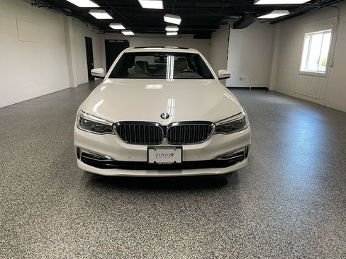 Used 2017 BMW 530i xDrive AWD/4WD image 13