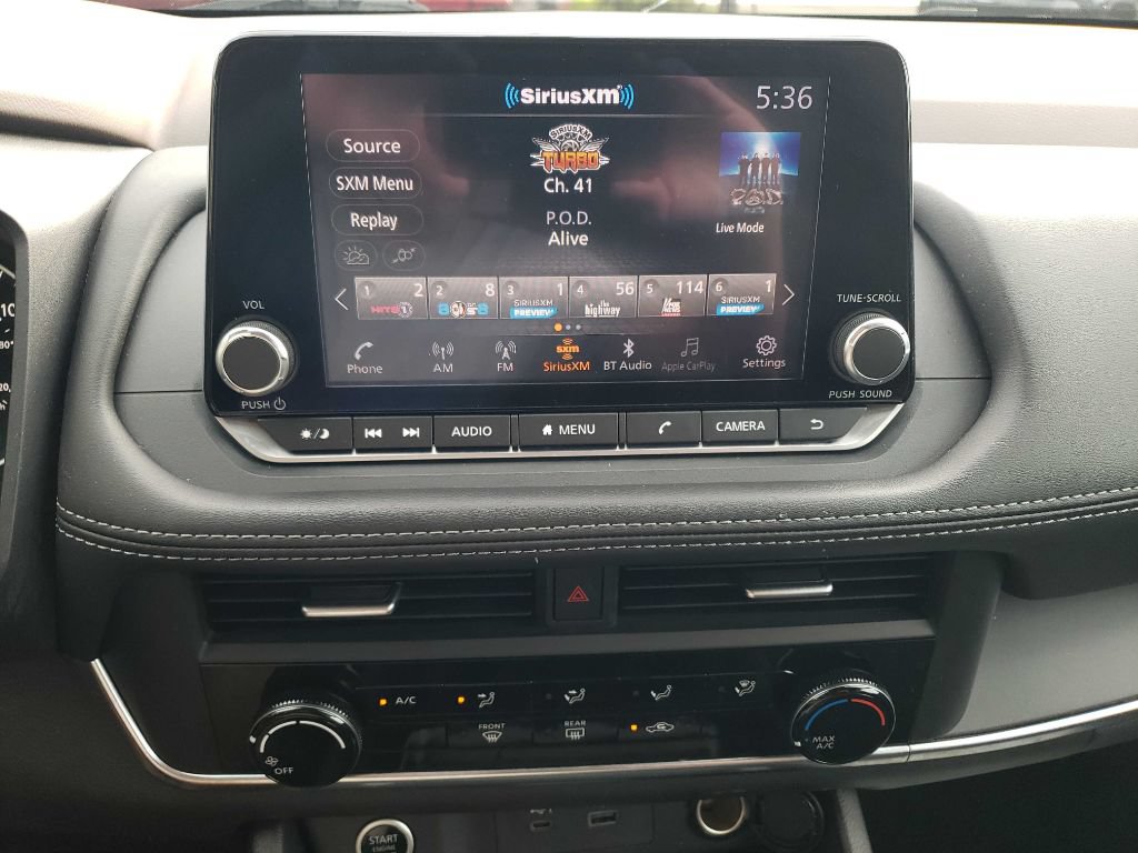 Used 2023 Nissan Rogue S AWD/4WD image 14