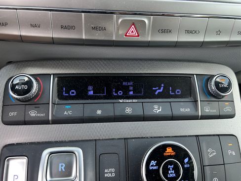 Used 2021 Hyundai Palisade SEL w/ Premium Package AWD/4WD image 28