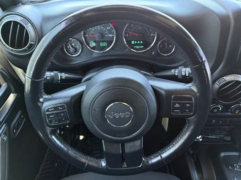 Used 2018 Jeep Wrangler Unlimited Sport S AWD/4WD image 22