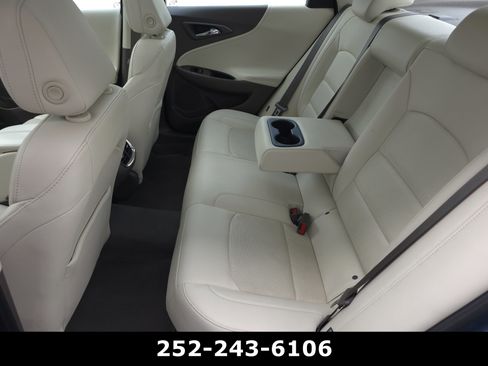 Used 2024 Chevrolet Malibu LT FWD image 19