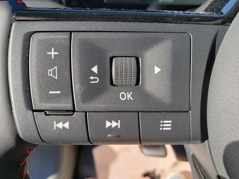 New 2026 Nissan Kicks SR w/ Cold Weather Package image 21