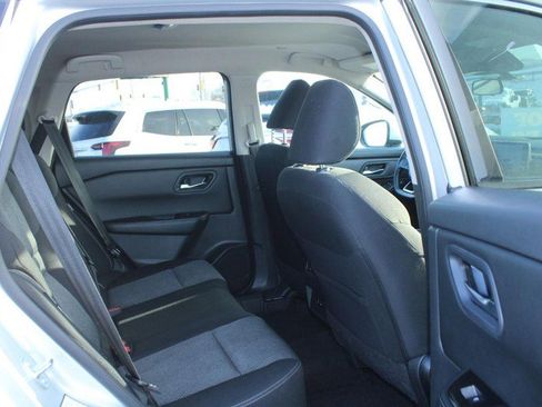 Used 2024 Nissan Rogue SV image 13