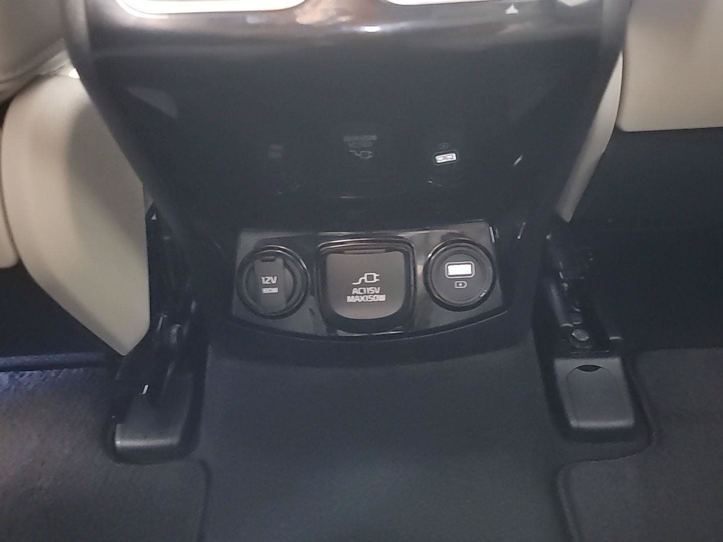 Certified 2023 Kia Sorento SX Prestige AWD/4WD image 24