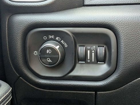 New 2026 RAM 1500 Laramie AWD/4WD image 21