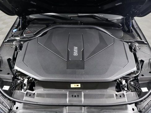 New 2026 BMW i5 eDrive40 w/ Executive Package image 9