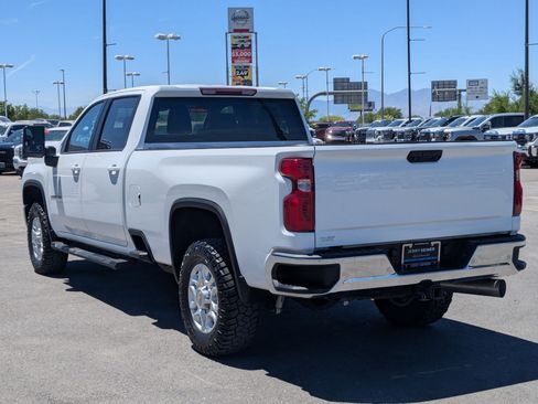 Certified 2023 Chevrolet Silverado 3500 LT w/ Convenience Package AWD/4WD image 4