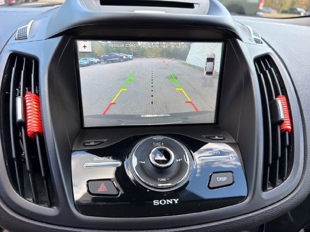 Used 2017 Ford Escape Titanium AWD/4WD image 22