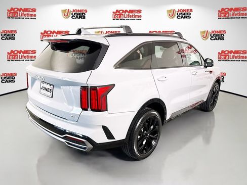 Used 2023 Kia Sorento SX AWD/4WD image 18
