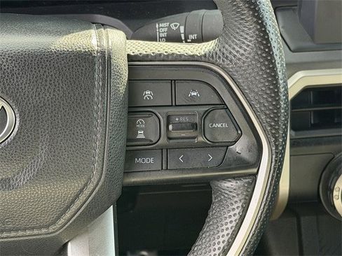 Used 2024 Toyota Tacoma TRD Sport image 16