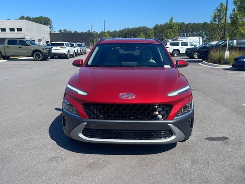 Used 2022 Hyundai Kona Limited FWD image 2