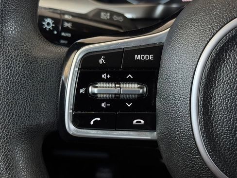 Used 2022 Kia Sorento LX FWD image 26