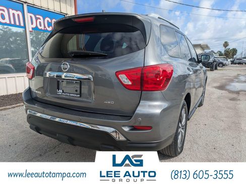 Used 2019 Nissan Pathfinder S AWD/4WD image 3