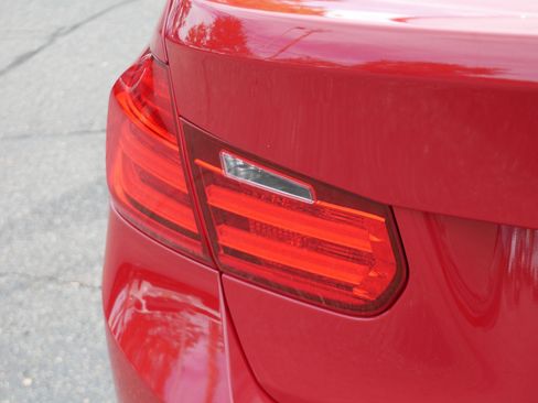 Used 2015 BMW 320i xDrive Sedan AWD/4WD image 17