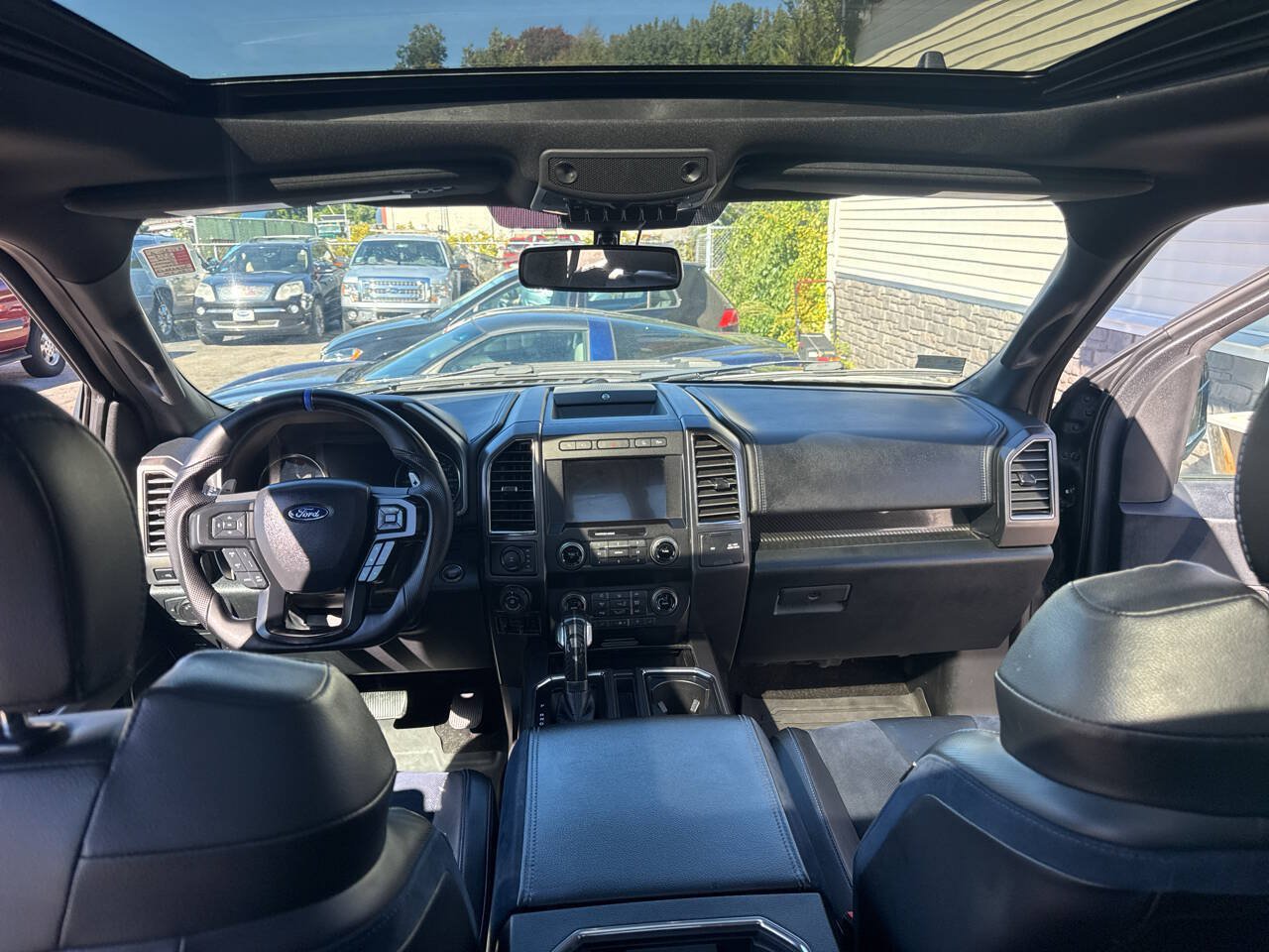 Used 2019 Ford F150 Raptor w/ Equipment Group 802A Luxury AWD/4WD image 17