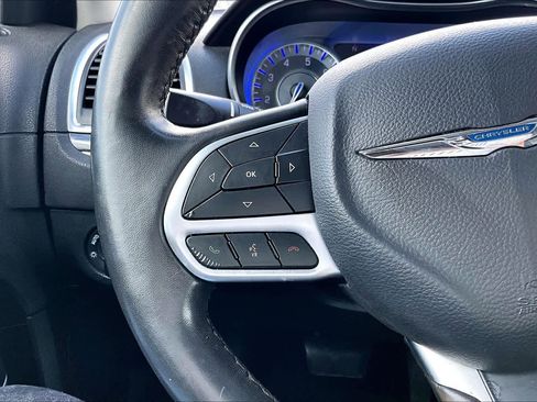Used 2019 Chrysler 300 Touring L w/ Quick Order Package 22F image 23