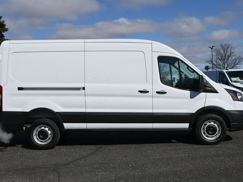 New 2026 Ford Transit 250 148 Medium Roof w/ Load Area Protection Package RWD image 2