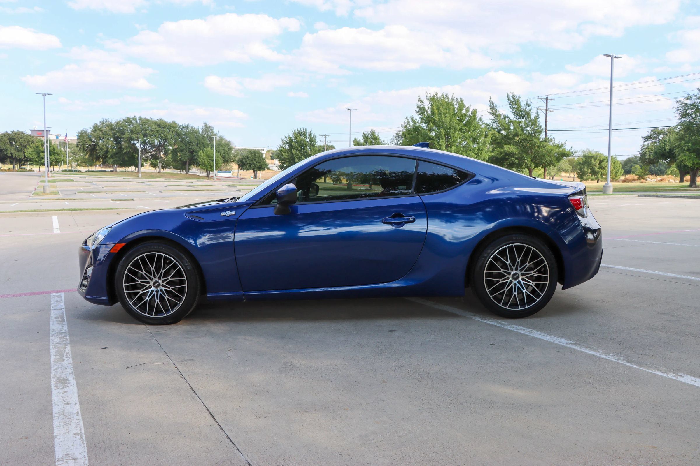 Used 2015 Scion FR-S RWD image 4