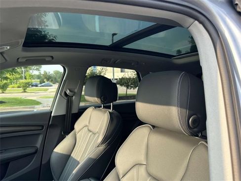 Certified 2025 Audi Q5 2.0T Premium Plus image 23
