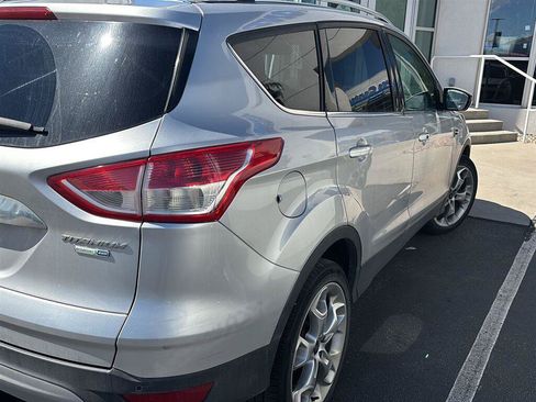 Used 2016 Ford Escape Titanium w/ Equipment Group 301A AWD/4WD image 4