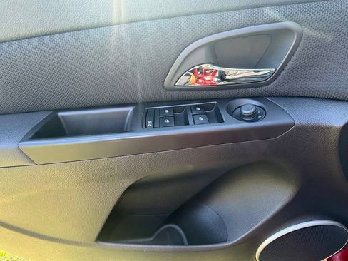 Used 2012 Chevrolet Cruze LTZ FWD image 12
