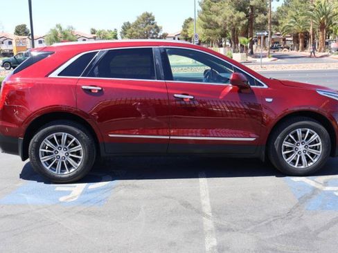 Used 2017 Cadillac XT5 Luxury w/ Driver Awareness Package image 8