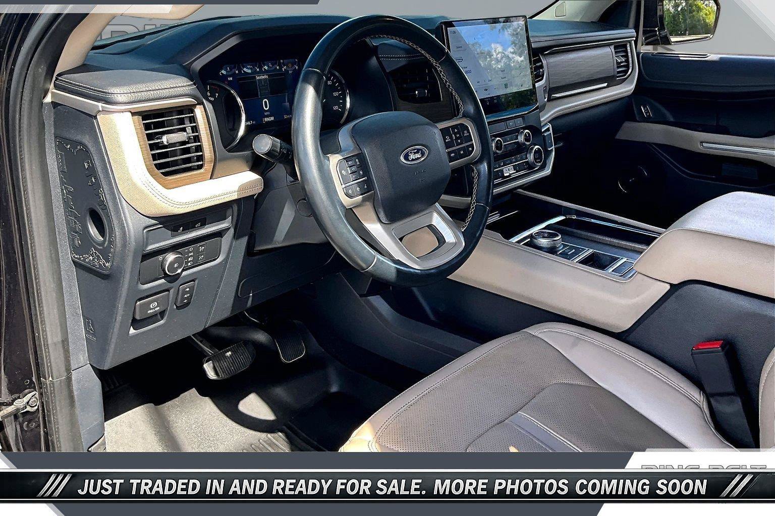Used 2022 Ford Expedition Limited RWD image 12