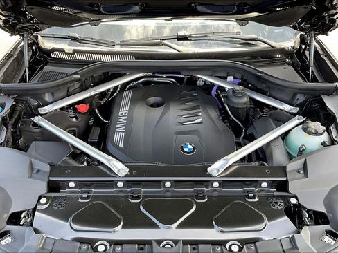 New 2026 BMW X7 xDrive40i w/ M Sport Package AWD/4WD image 30