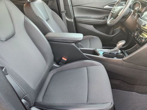 Used 2022 Buick Encore GX Select image 13