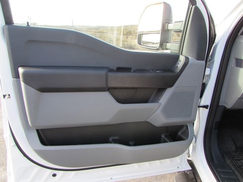 Used 2025 Ford F250 XL w/ XL Off-Road Package image 12