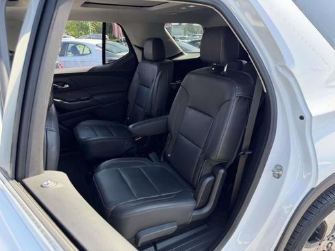 Used 2020 Chevrolet Traverse LT w/ LT Premium Package AWD/4WD image 20