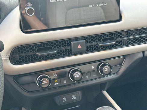 New 2026 Honda HR-V LX image 12