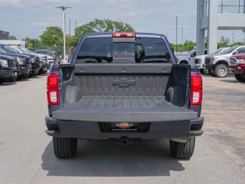 Used 2018 Chevrolet Silverado 1500 LTZ Z71 w/ Centennial Edition AWD/4WD image 10