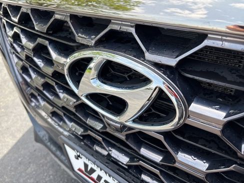 Used 2020 Hyundai Santa Fe Limited AWD/4WD image 9
