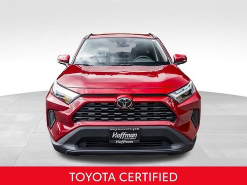 Used 2025 Toyota RAV4 XLE AWD/4WD image 4