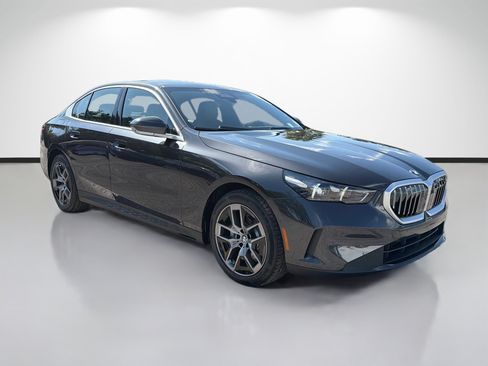 New 2027 BMW 530i w/ Premium Package RWD image 1