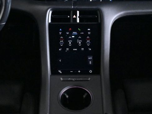 Certified 2022 Porsche Taycan GTS AWD/4WD image 16