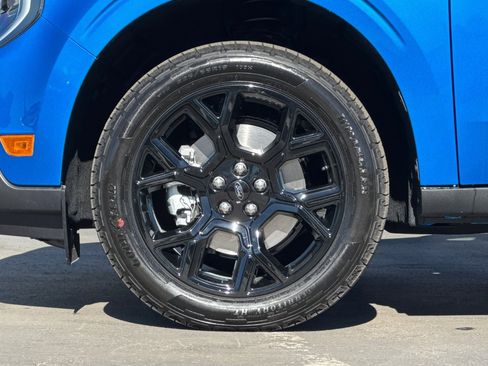 New 2025 Ford Maverick Lariat w/ Black Appearance Package image 24