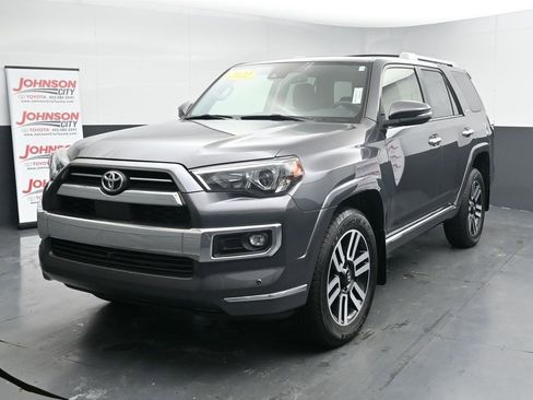 Used 2022 Toyota 4Runner Limited image 4