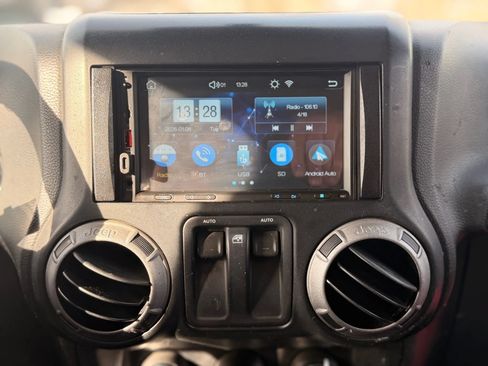 Used 2013 Jeep Wrangler Sahara AWD/4WD image 23