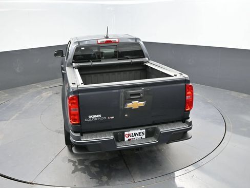 Used 2017 Chevrolet Colorado Z71 AWD/4WD image 31