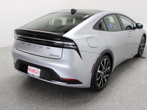 Certified 2024 Toyota Prius Prime Premium w/ Advanced Technology Package FWD image 7
