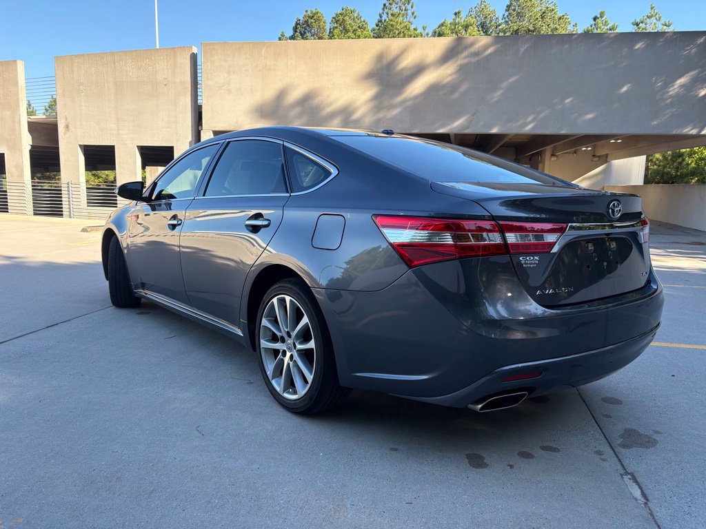 Used 2014 Toyota Avalon XLE Touring FWD image 2